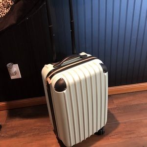 Carry on luggage bag